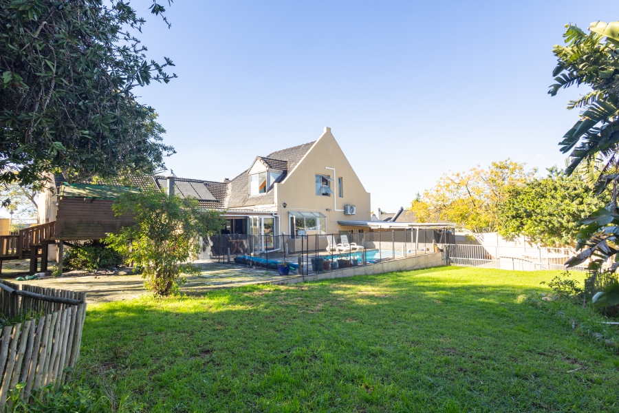 3 Bedroom Property for Sale in Wellway Park Western Cape